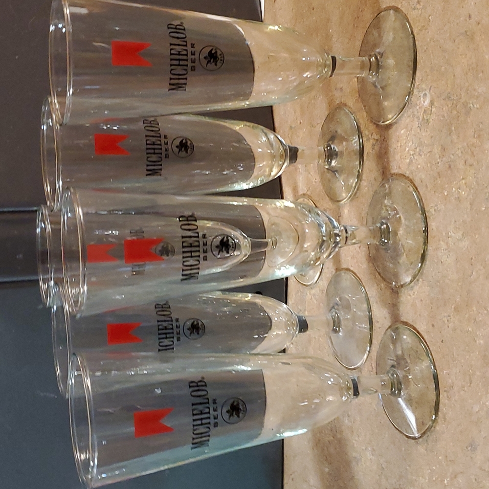 Vintage set of six Michelob beer.